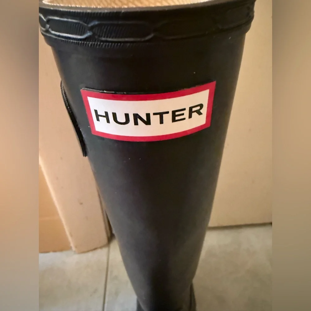 Hunter Classic Tall Black Waterproof Boots - Picture 8 of 10